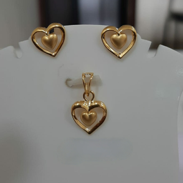 916 gold  double heart shape plain pendant set by 
