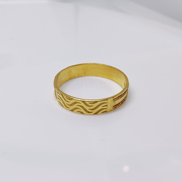 22k gold plain Round nakshi ladies ring by 