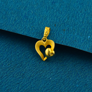 916 Gold Heart Shape Pendant by 