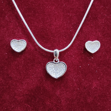 925 silver heart shape diamond chain pendant set by 