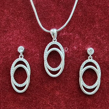 925 Sterling Silver Oval Shape Chain Pendant Set by 