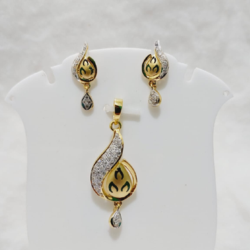 916 gold diamond pendant set by 