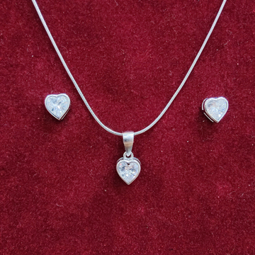 925 silver heart shape diamond chain pendant set by 