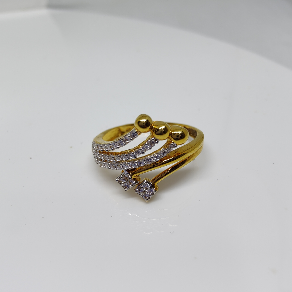 22k gold exclusive ladies ring