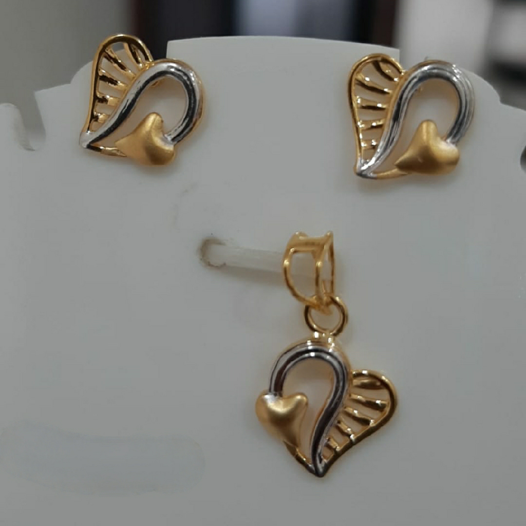 916 gold heart shape leaf design pendant butti.