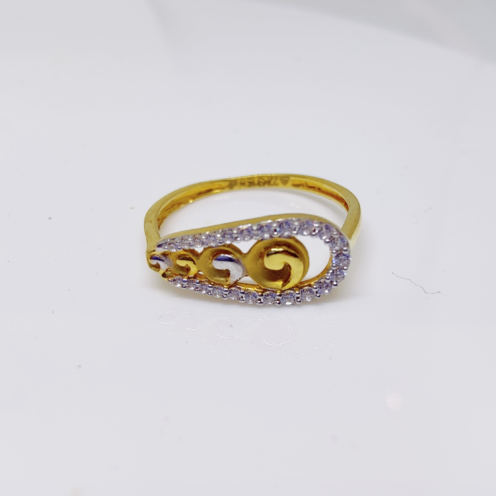 22k gold unique ladies ring