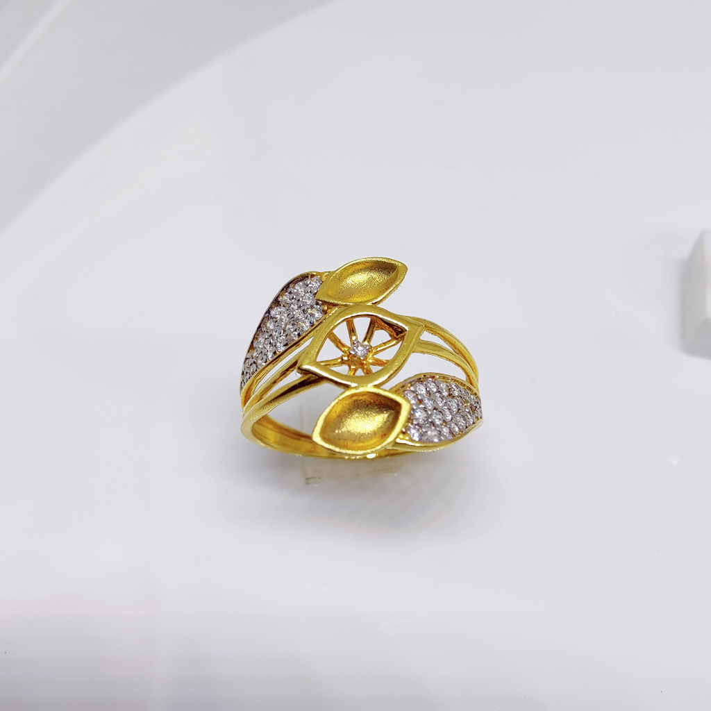 916 gold Leaf Shape CZ ladies ring