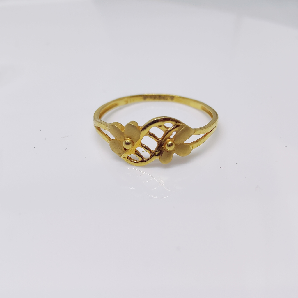 22k Gold Flower Design Exclusive Ring