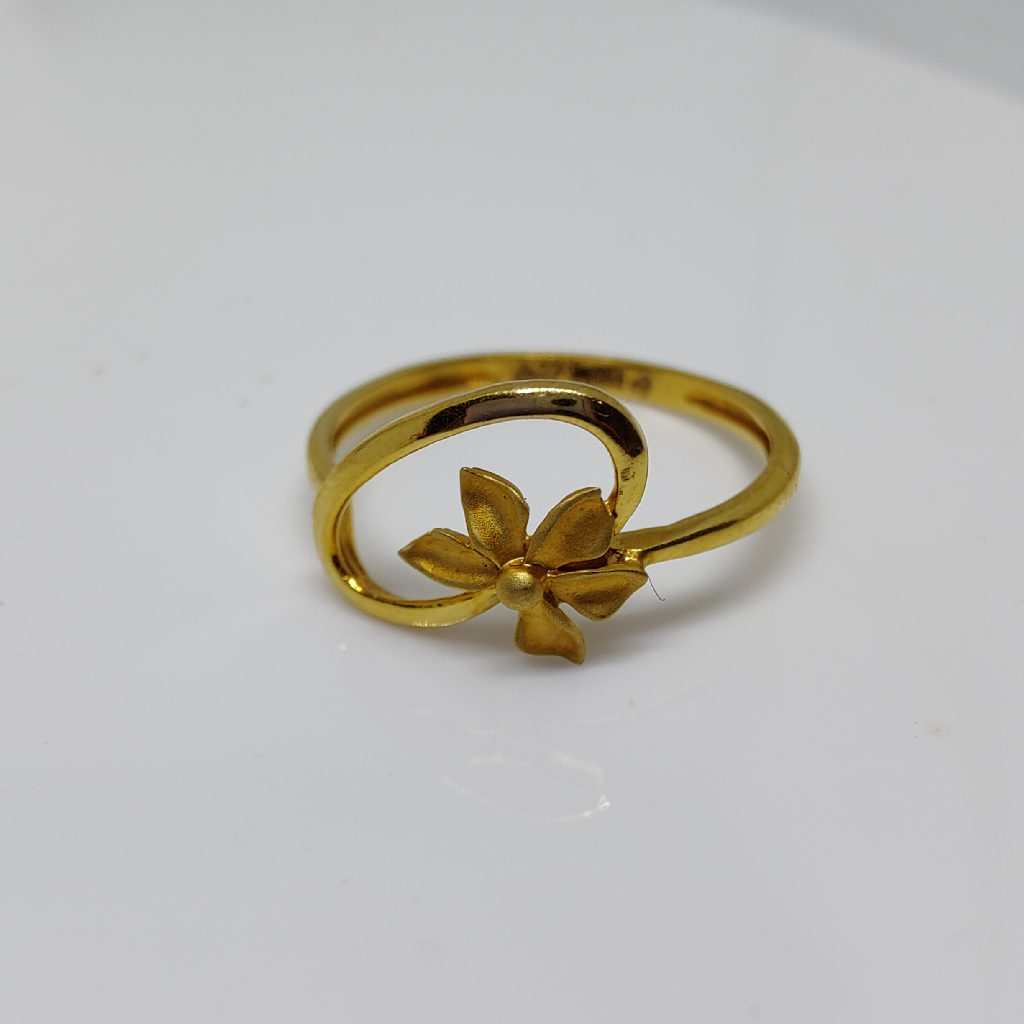 22k gold plain flowers ladies ring