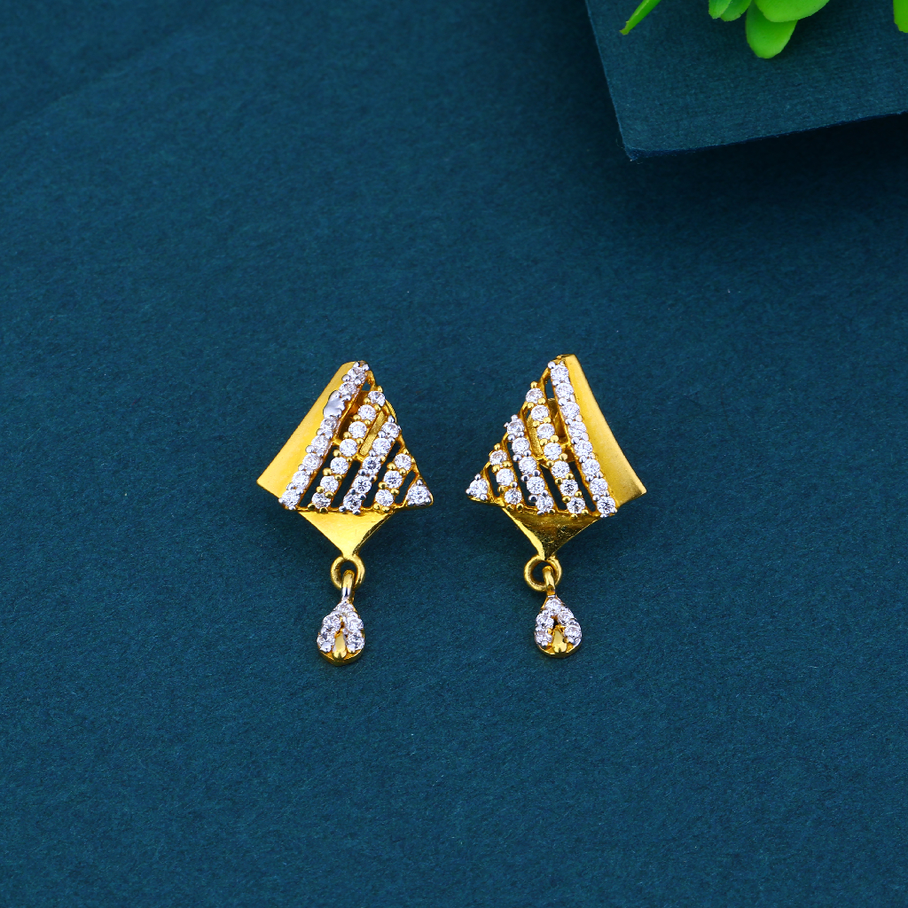 22k Gold Exclusive Mate Finish Earring