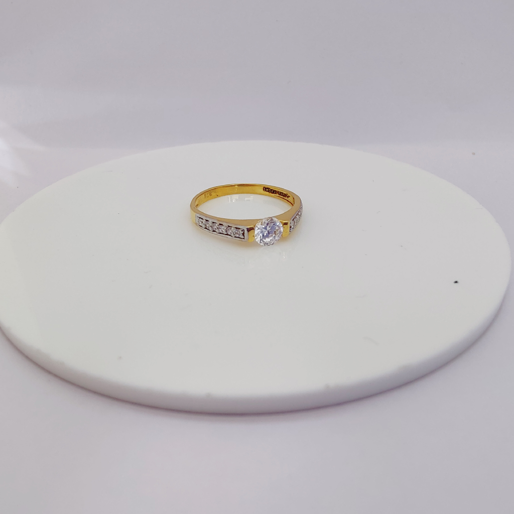 22k Gold Exclusive Stone Engagement Ring