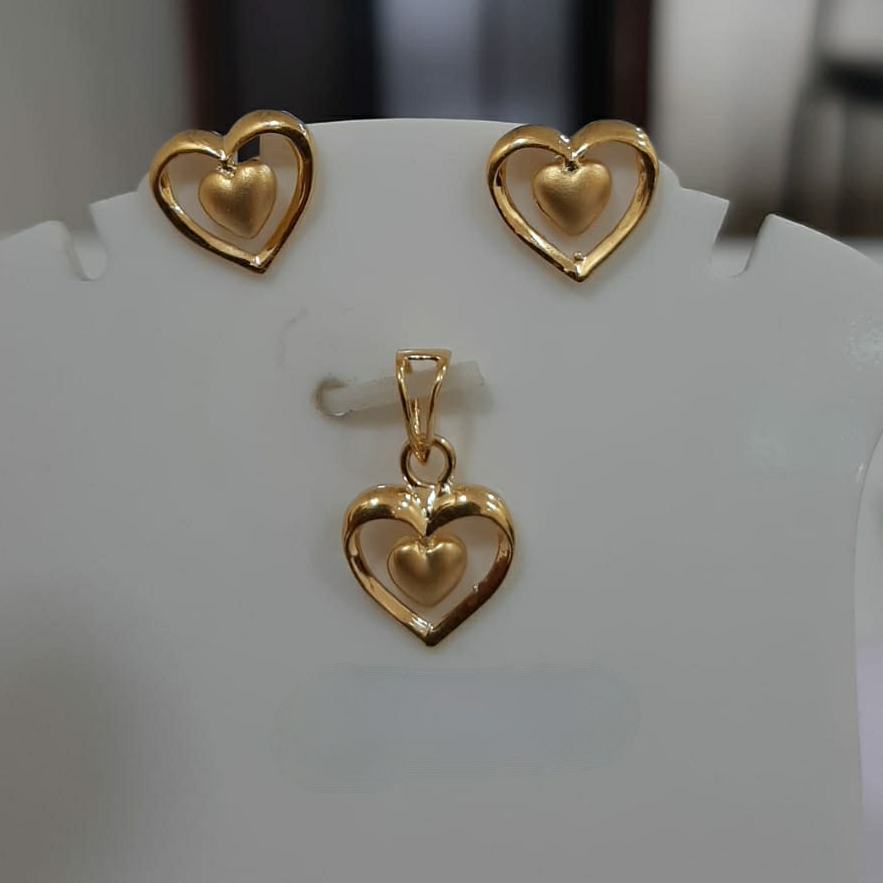 916 gold  double heart shape plain pendant set
