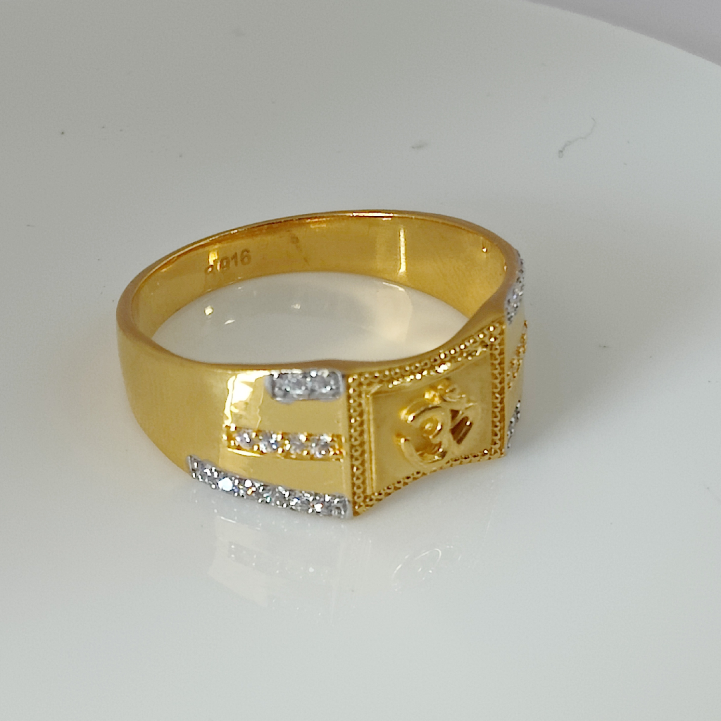 916 Gold Om Diamond Gents Ring