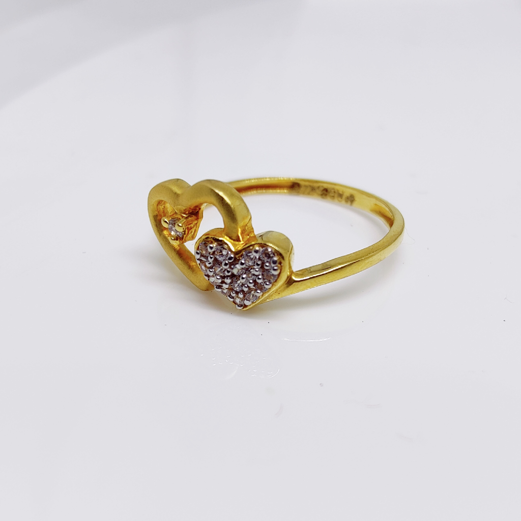 916 Gold Double Heart Shape Diamond Ladies Ring