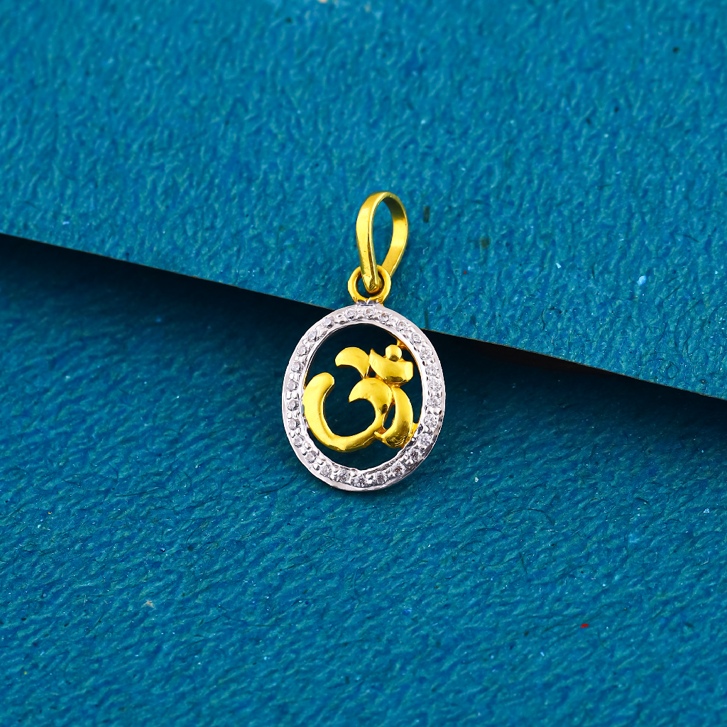 22K Gold Charm Om Design Pendant 