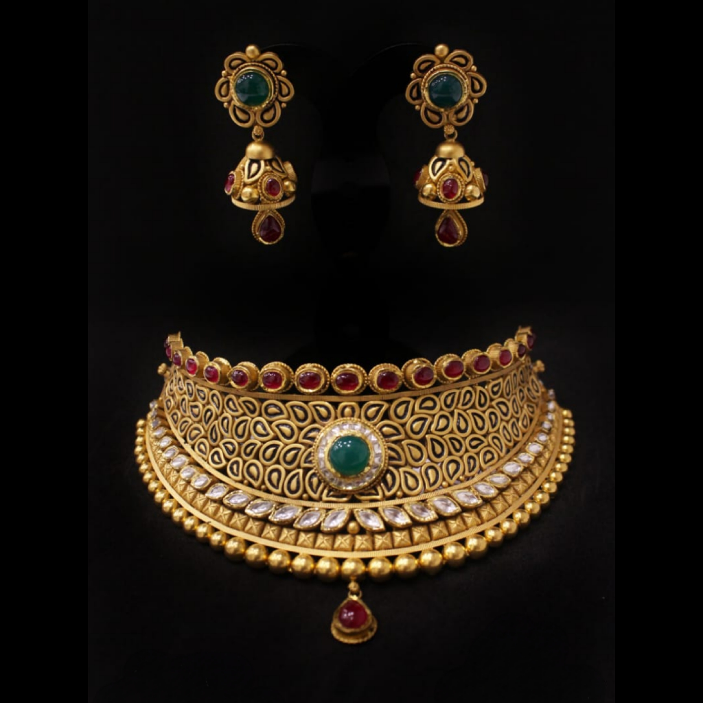 22k Gold Antique Jadtar Choker Set