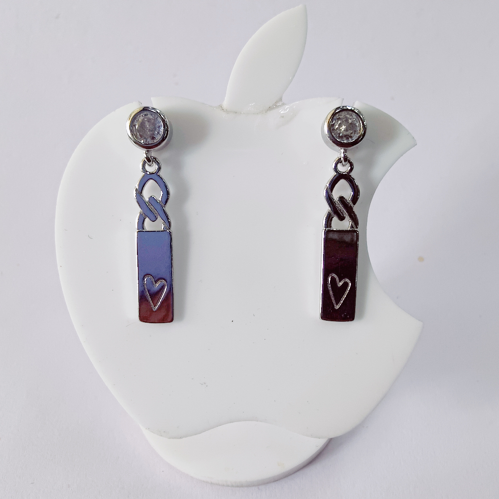 925 Sterling Silver Exclusive Heart Shape Hanging Earrings