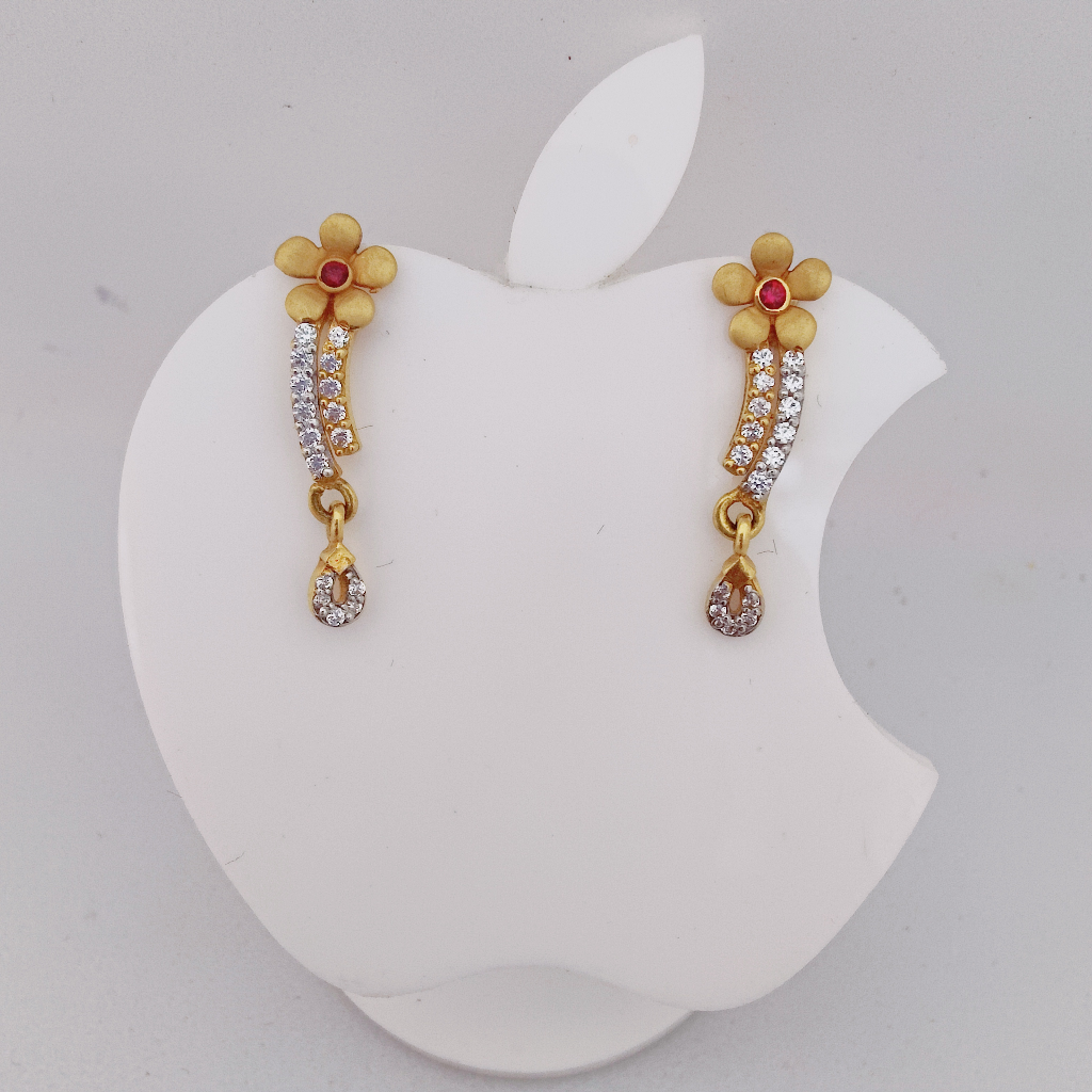 22k Gold Exclusive Flower Design Earring
