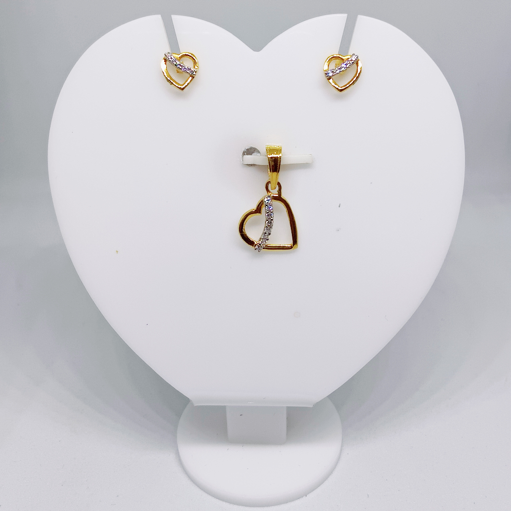 22k gold Fancy Heart CZ pendant set