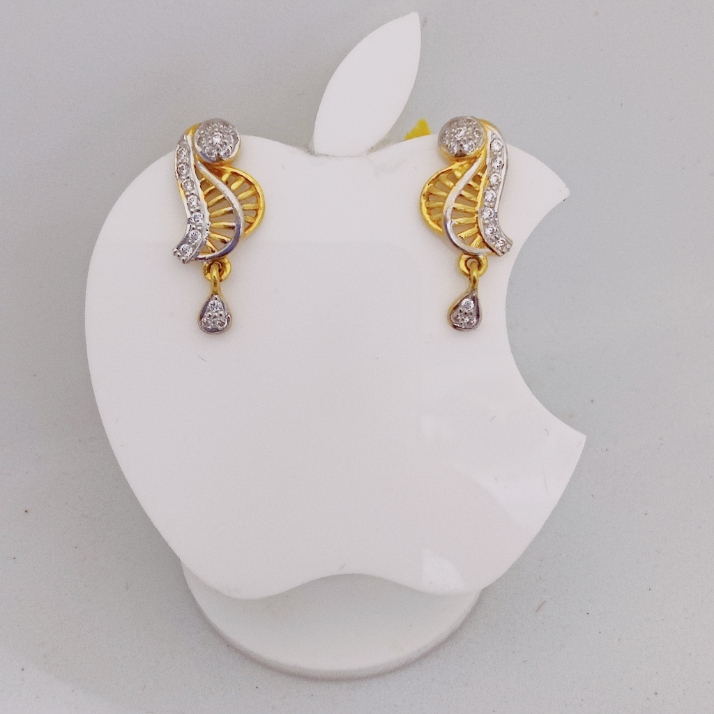 22k Gold Exclusive Hanging Earring