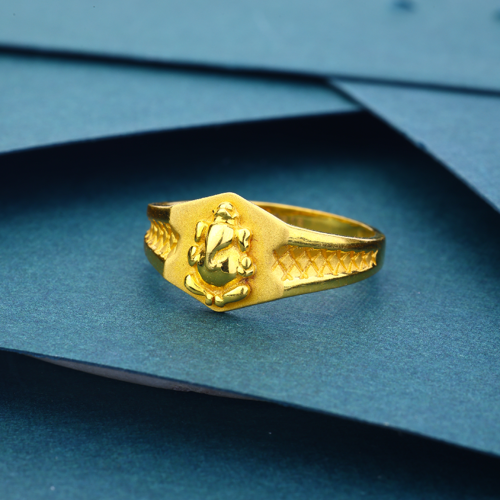 Buy quality 22KT/916 Yellow Gold Ammerie Plan Ganesh Ring For Men in  Ahmedabad