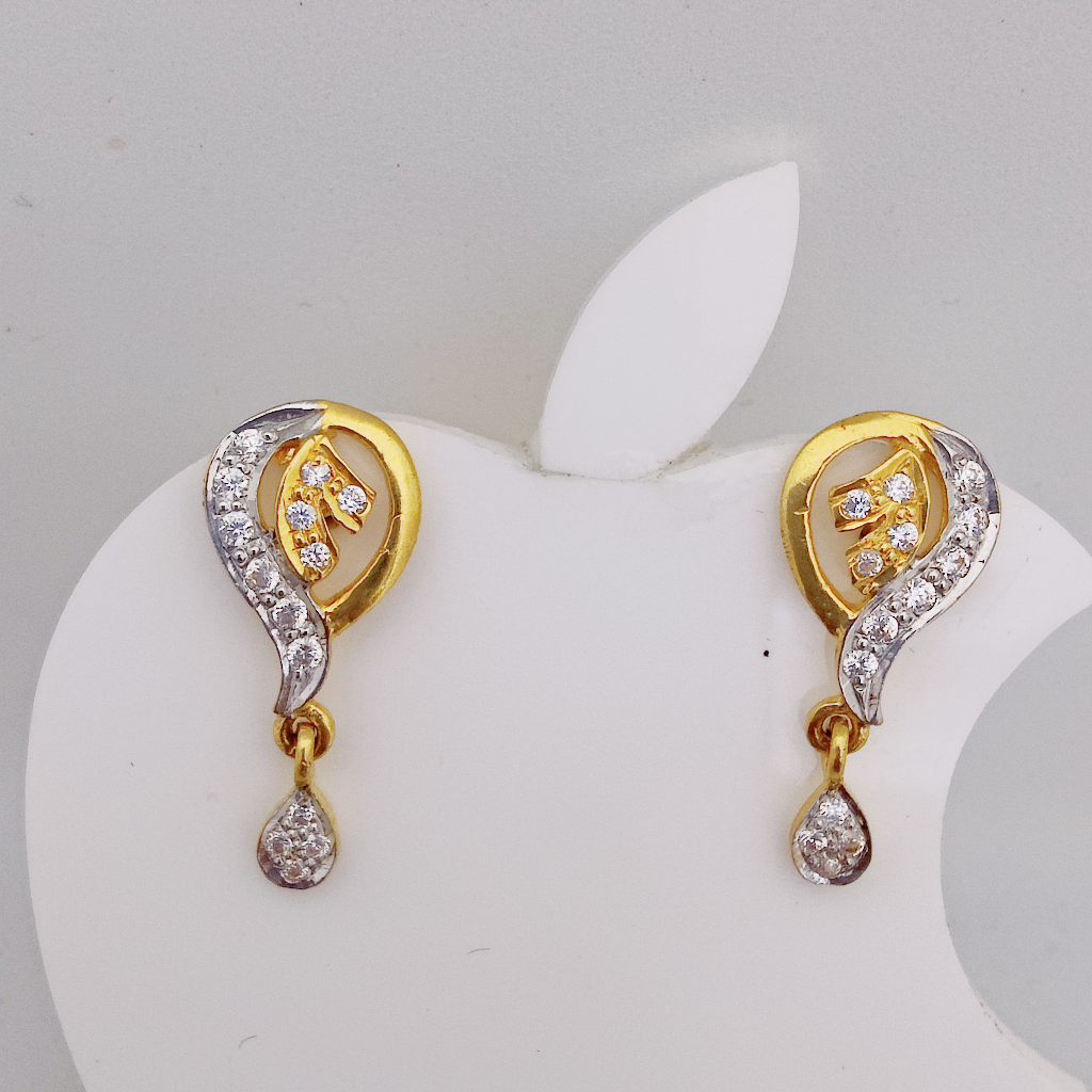 22k Gold Exclusive Hanging Earring