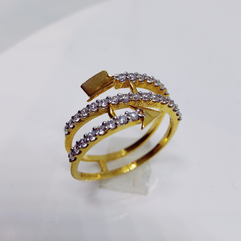 22K Gold Tripolo Line Diamond Ladies Ring