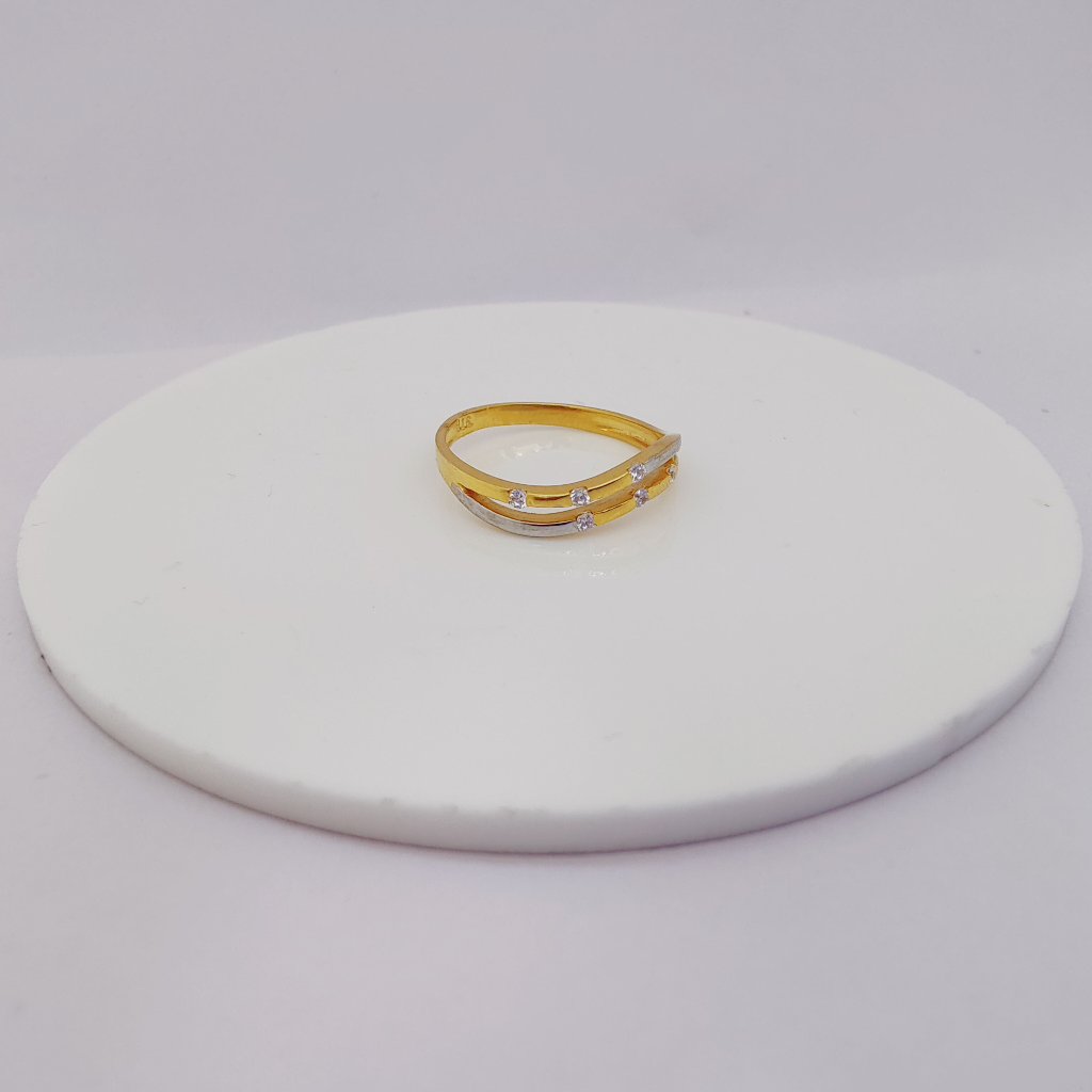 22k Gold Exclusive Round Shape Ring