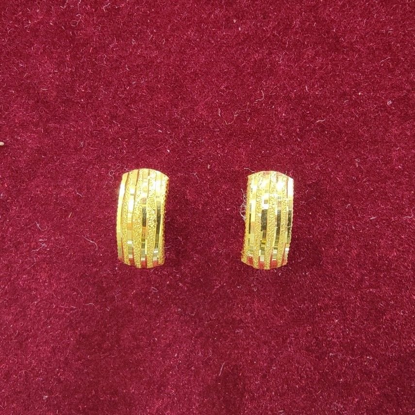 18k gold plain tops Earrings