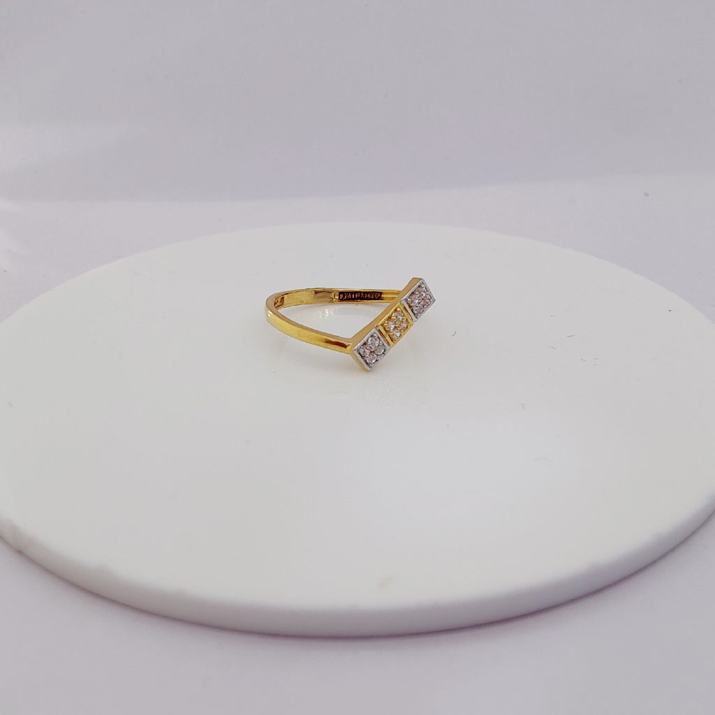 22k gold exclusive cross ladies ring