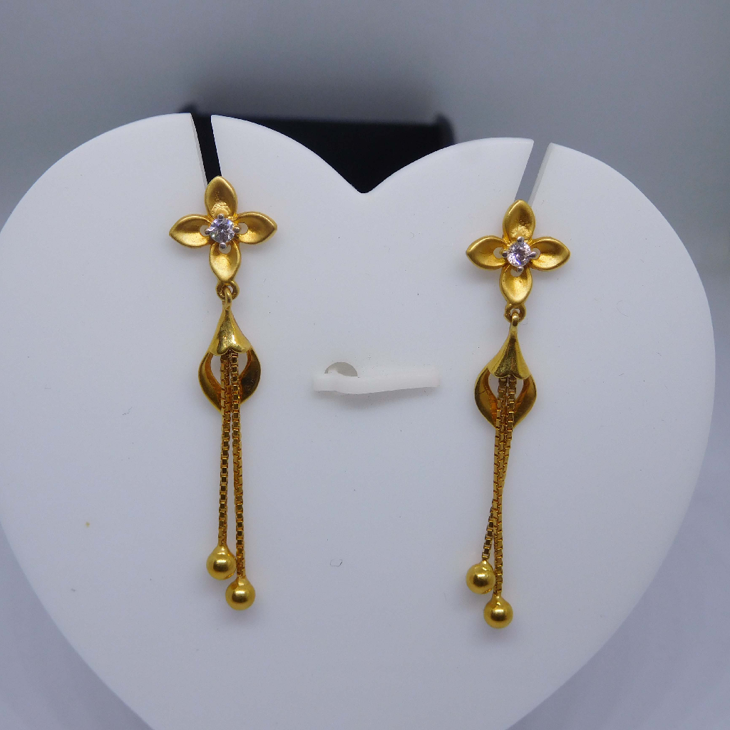 22kt gold flower design hanging earring