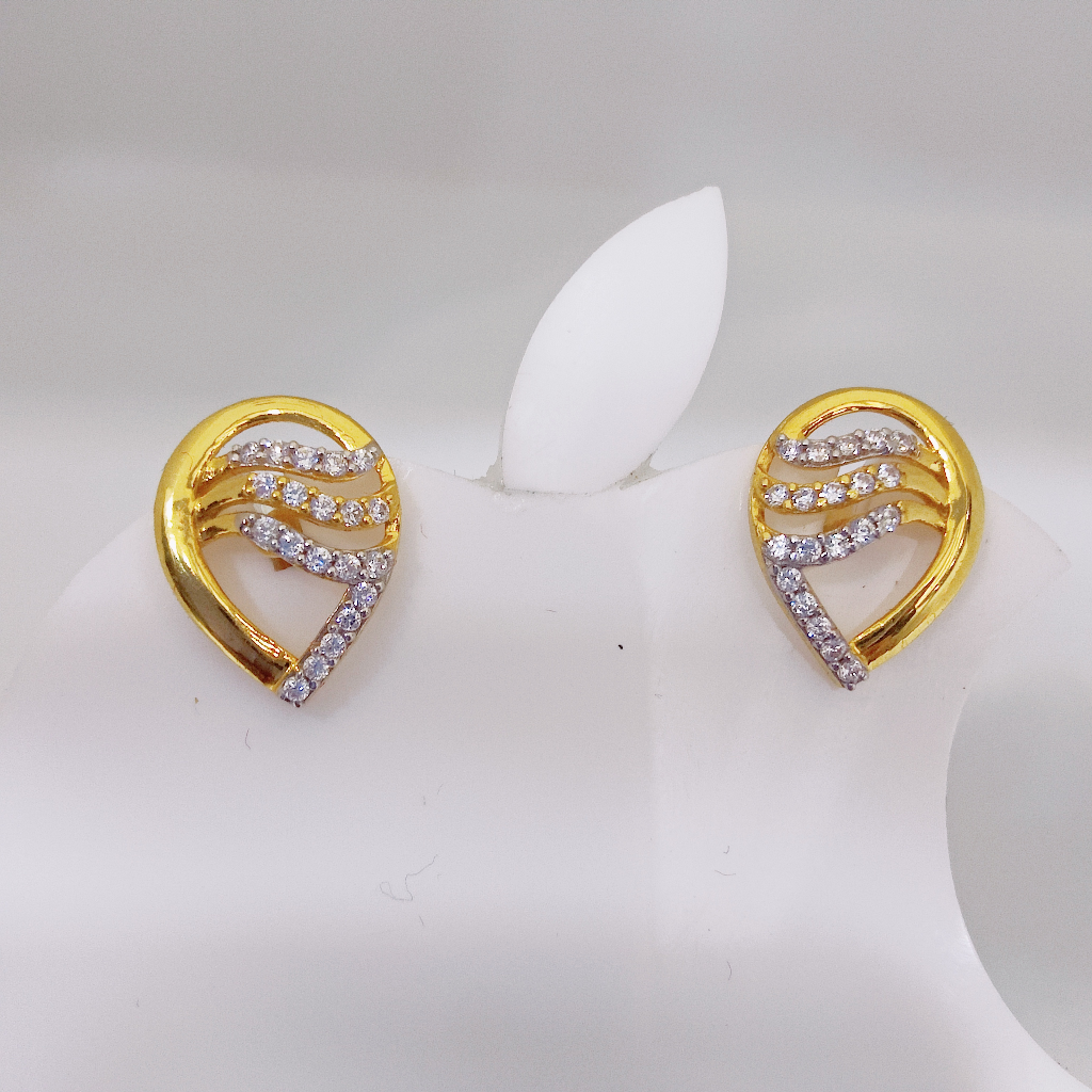 18k gold exclusive ovel shape ladies earring