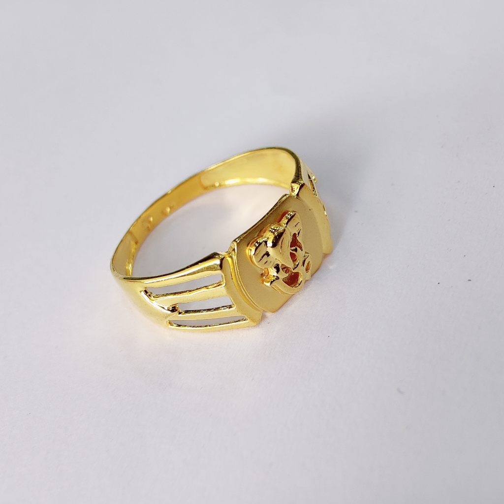 916 Gold Plane Ganesh Gents Ring