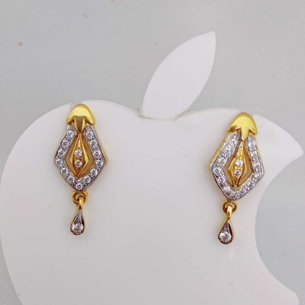 22k Gold Exclusive Ovel Shape Earring