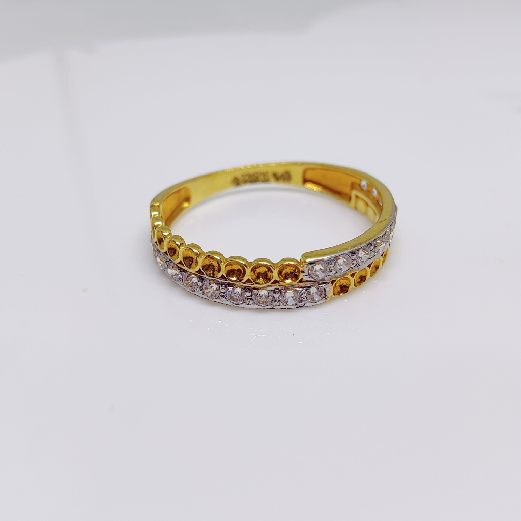 Curvy Band Light Weight Diamond Ring – PalsaniJewels.com