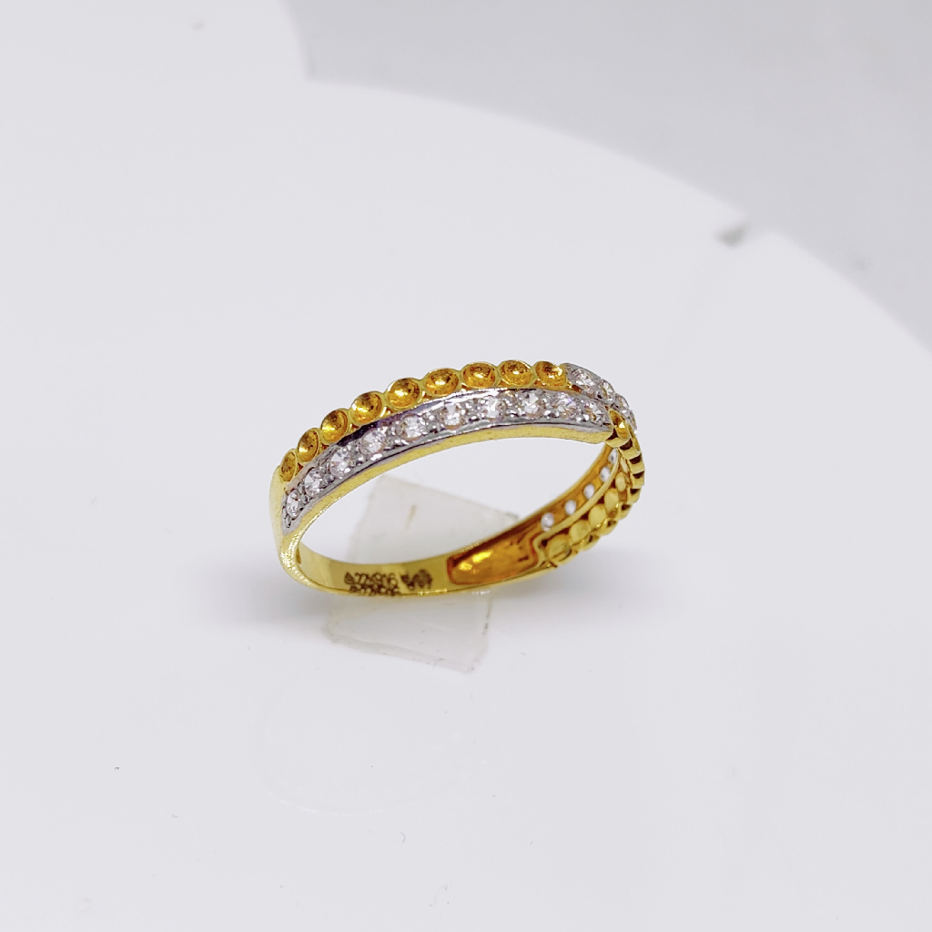 916 Gold Diamond Light Weight Band Ring