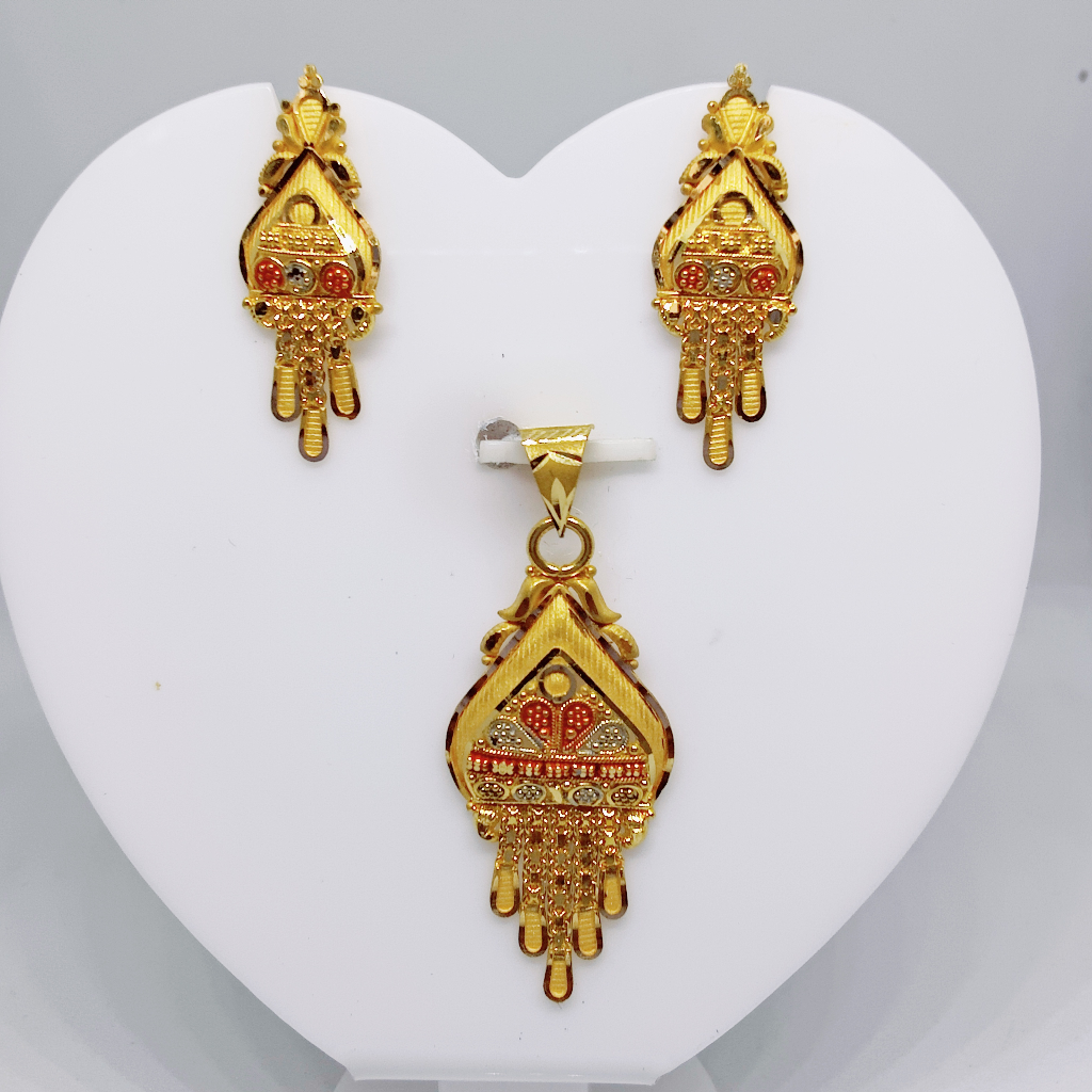 22k gold Contemporary Design hanging pendant set