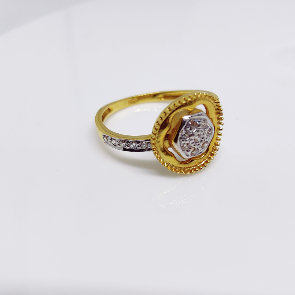 916 gold Classy Floral Design CZ ladies ring