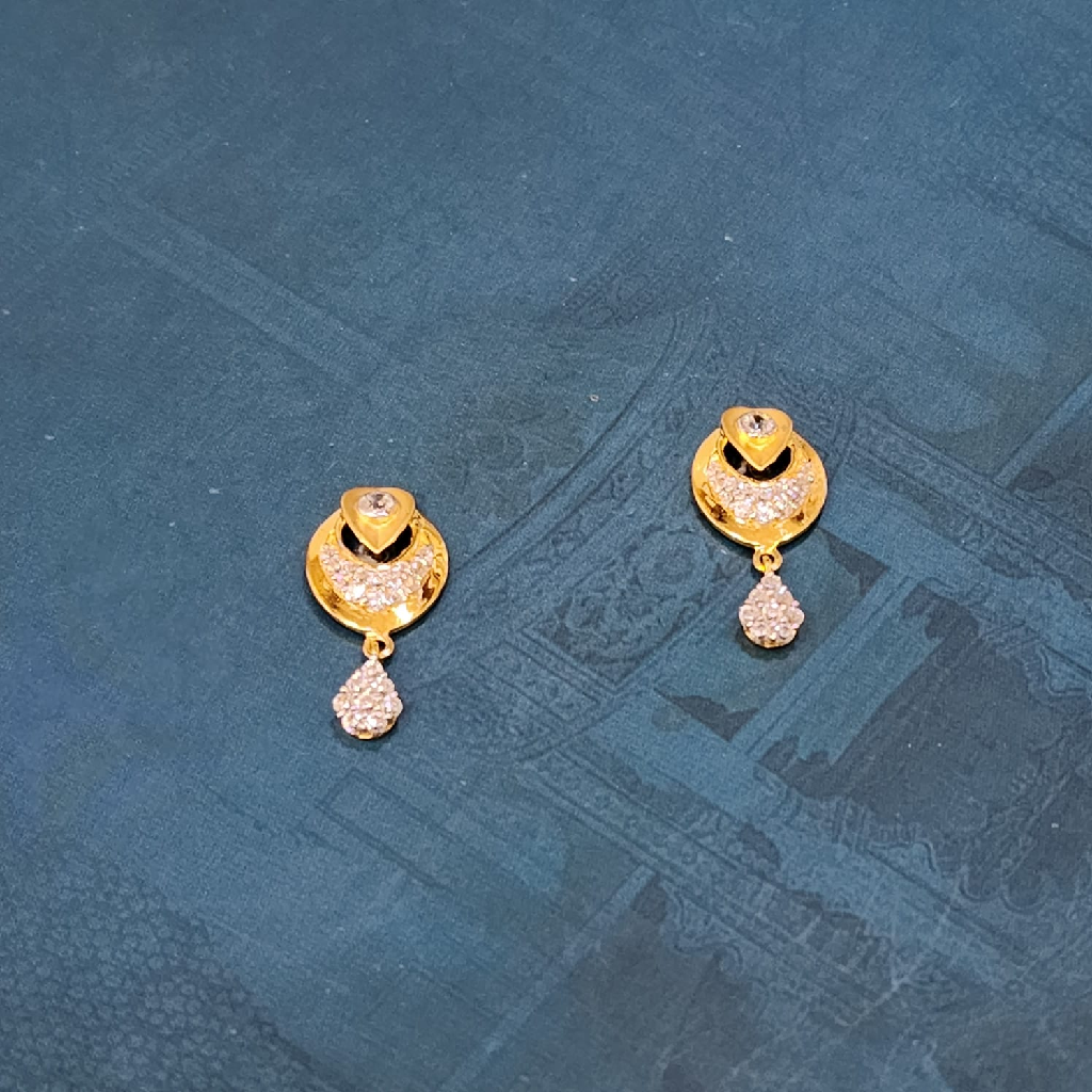 18K Gold Exclusive Hanging Ledies Earrings