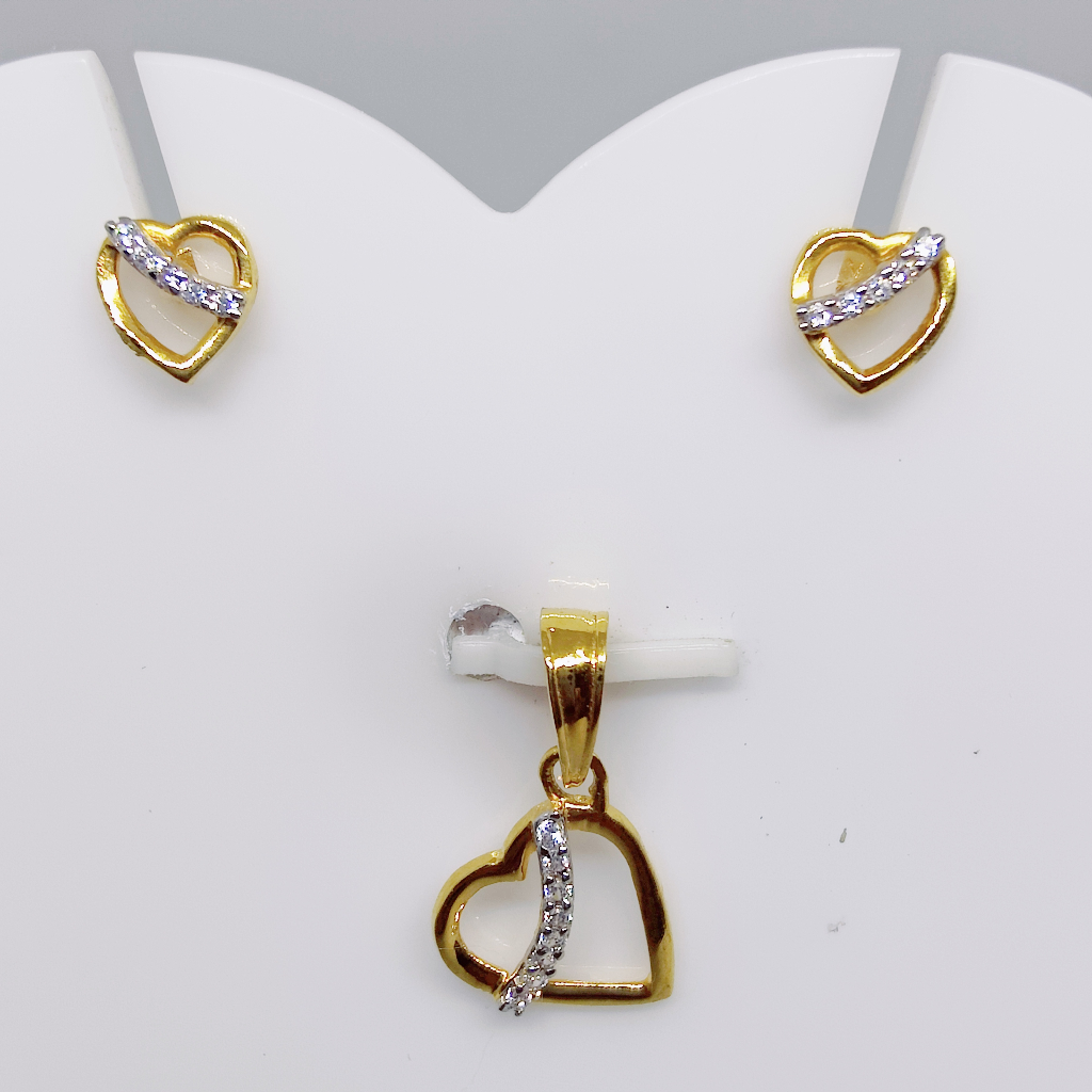 22k gold Fancy Heart CZ pendant set