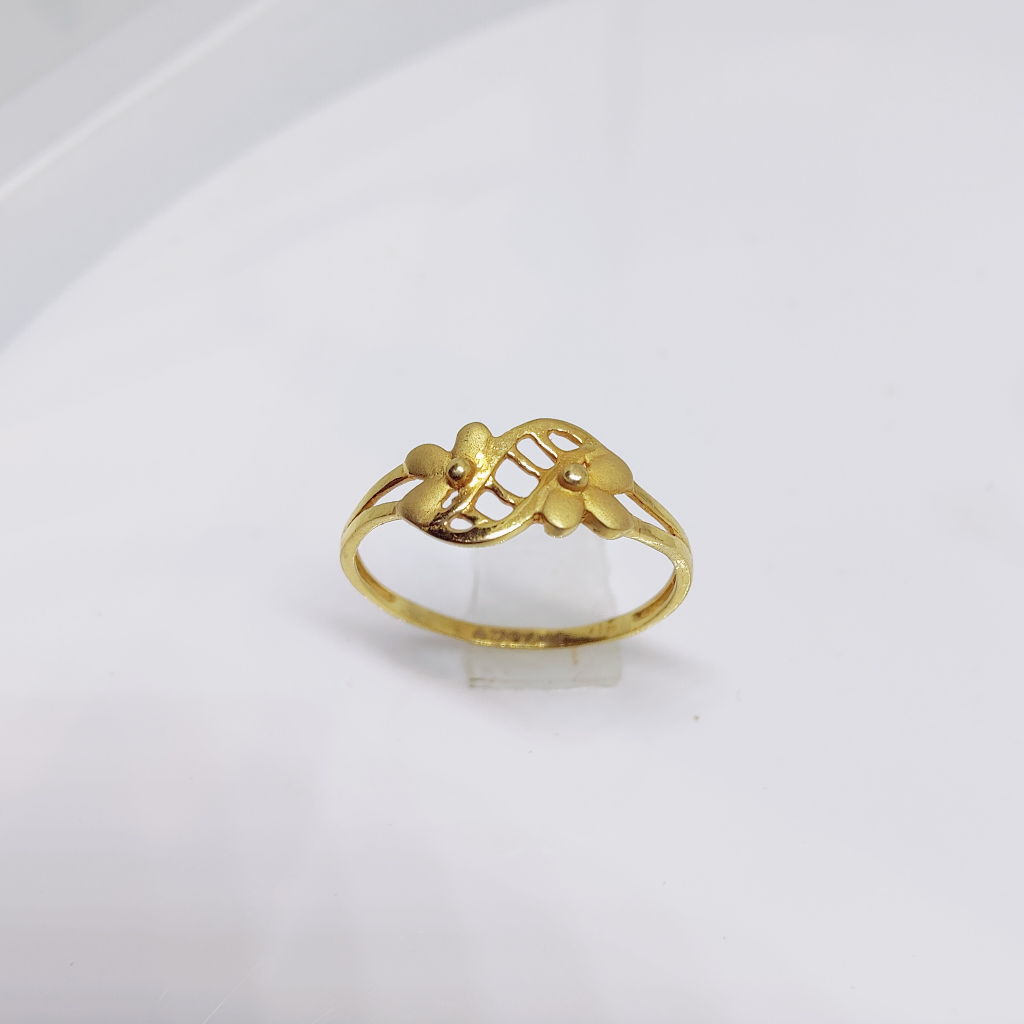 22k Gold Flower Design Exclusive Ring