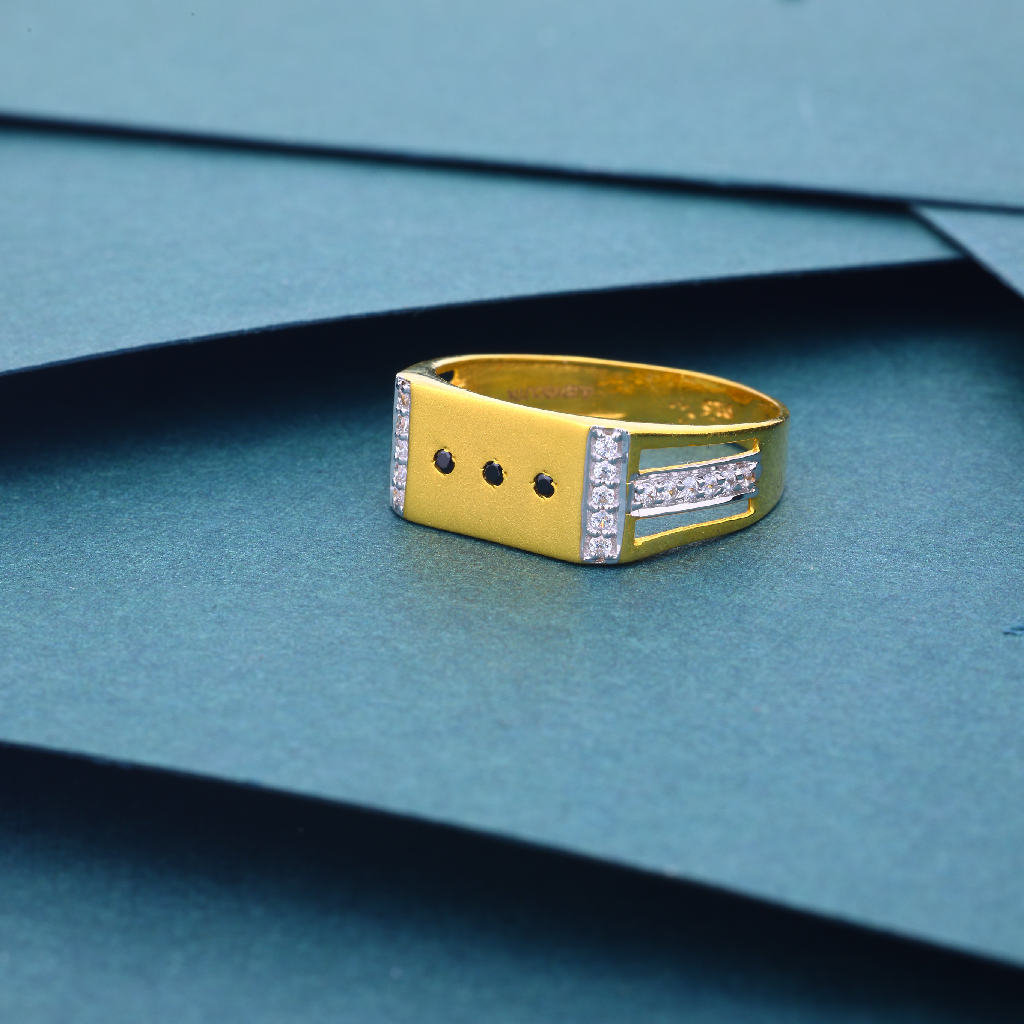 22K 916 Fancy Diamond Ring For Gents