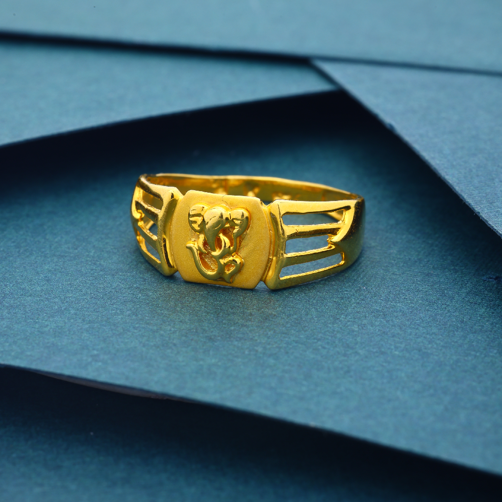 916 Gold Plane Ganesh Gents Ring