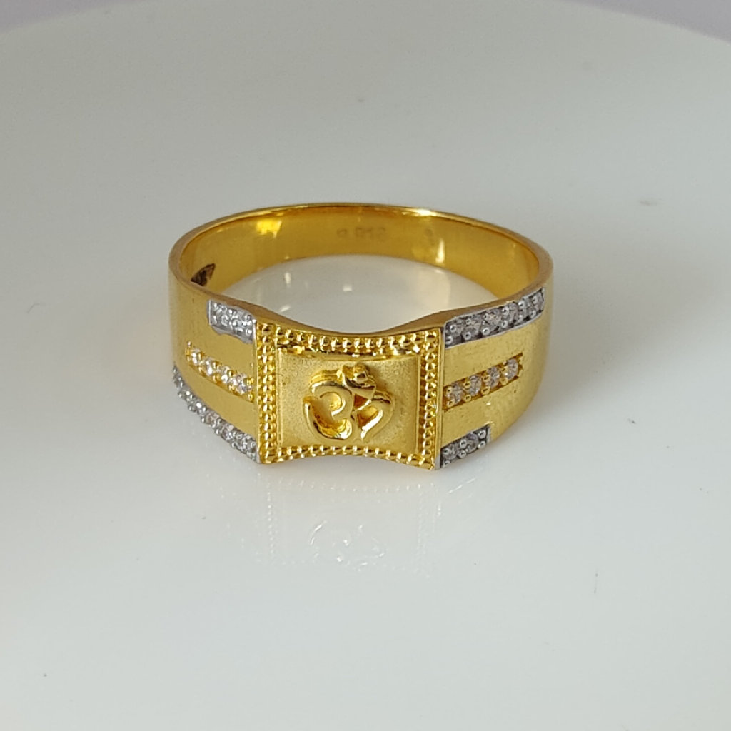 916 Gold Om Diamond Gents Ring