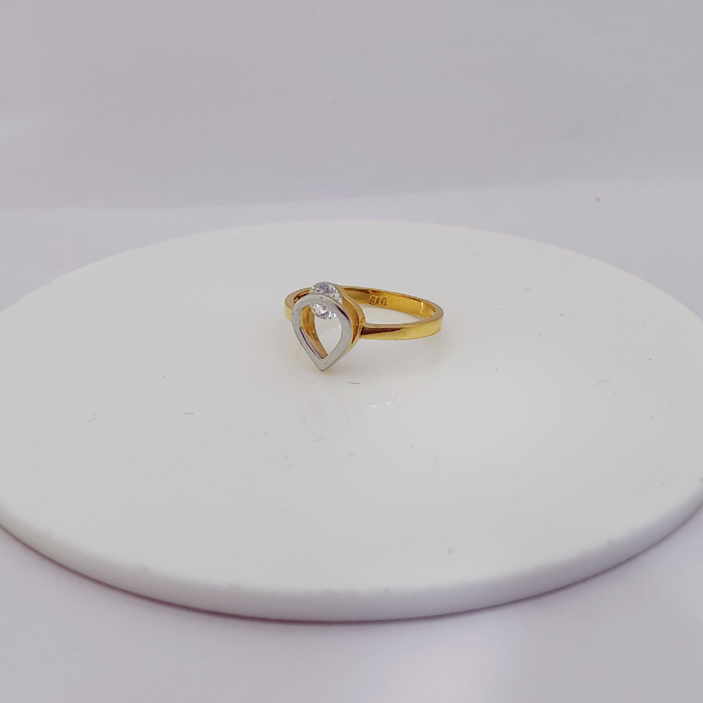22k Gold Exclusive Ovel Shape Stone Ring
